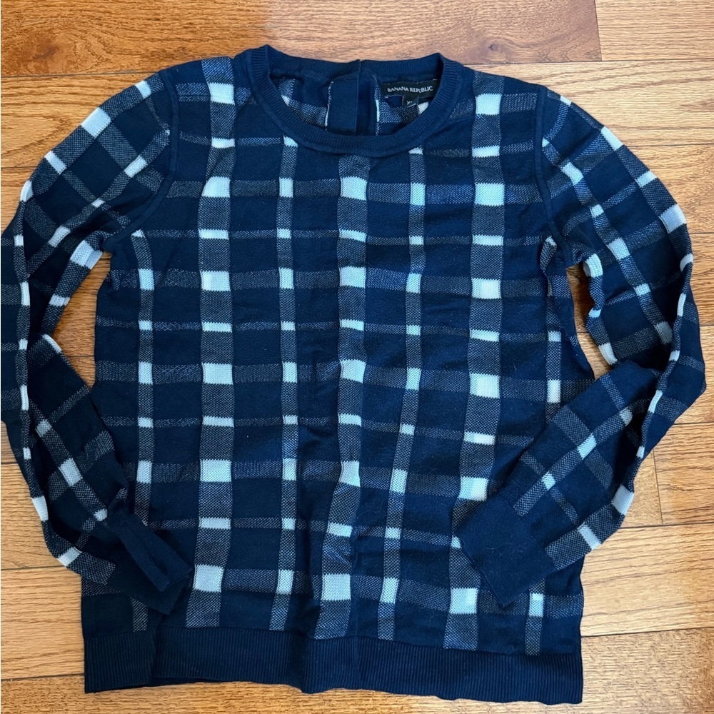 Banana Republic Blue and White Plaid Crewneck Sweater